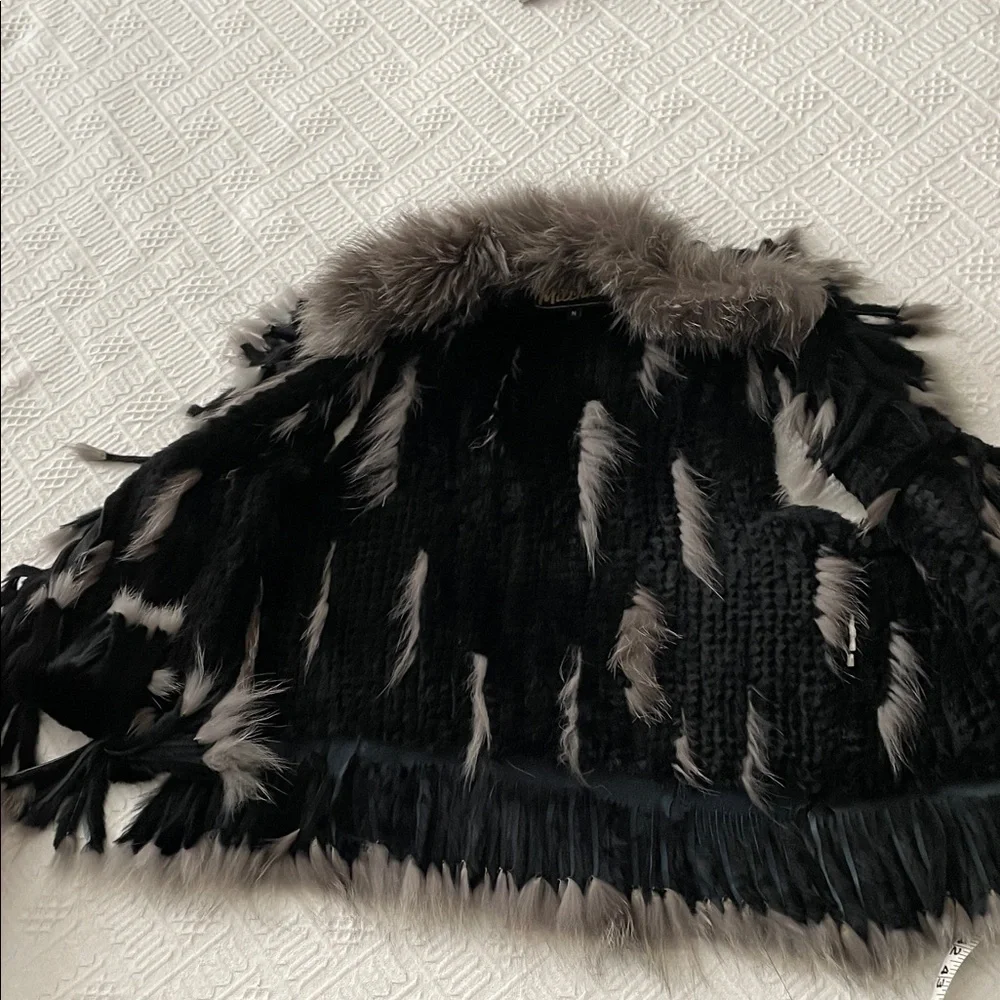 Real genuine knit Fur Trimmed Vest - Picture 16 of 17